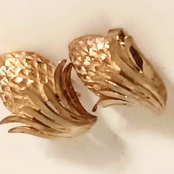 Vintage Crown Trifari Alfred Philippe Rush Series Pinecone Gold-tone Earrings - Picture 2 of 5